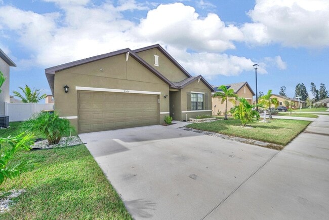 Building Photo - 5306 Entertainment Way