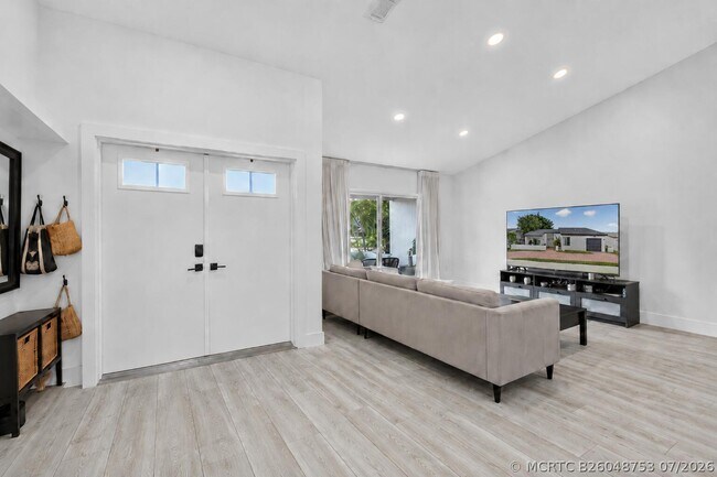 Building Photo - 16709 SW 5th Ct
