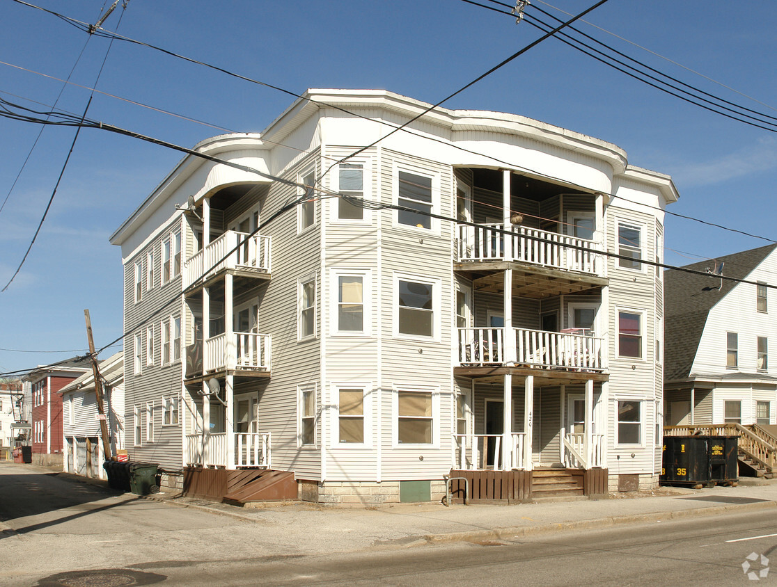 6 Unit House 3 floors - Apartments in Manchester, NH | Apartments.com