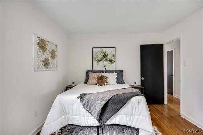 Foto del edificio - 2601 Brook Rd