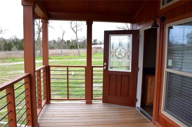 Foto del edificio - 114 Stoney Brook Dr