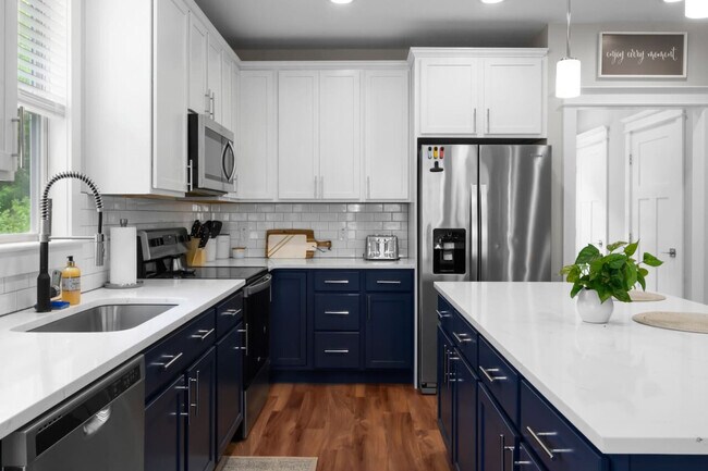 Foto del edificio - 1208 Seven Sisters Ln