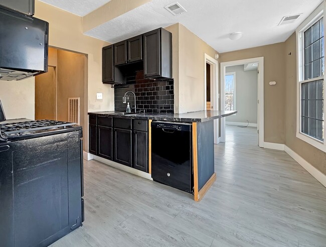 Foto del edificio - 812 Butterworth St SW