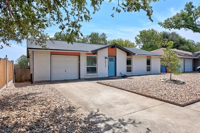 Building Photo - 10107 Floyd Dr