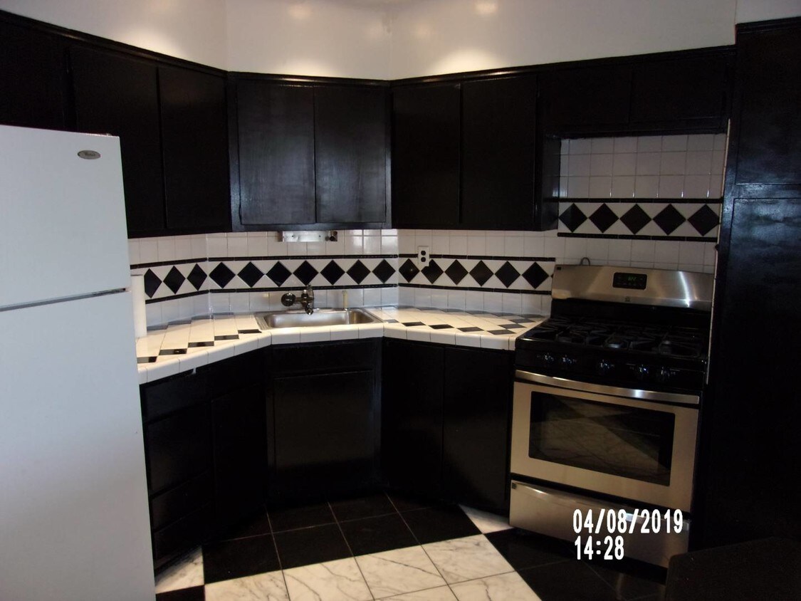 Foto principal - 150-00-150-89 89th St