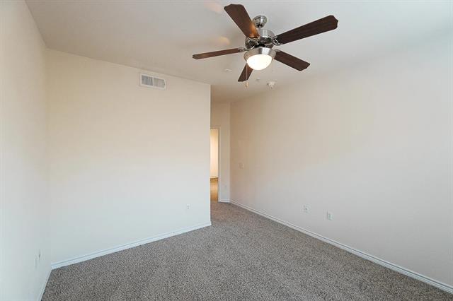 Foto del edificio - 9900 McNeil Dr