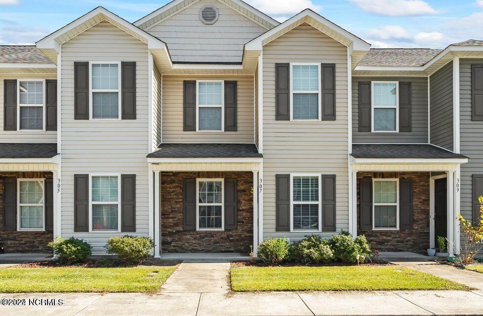 Foto principal - 307 Glen Cannon Drive