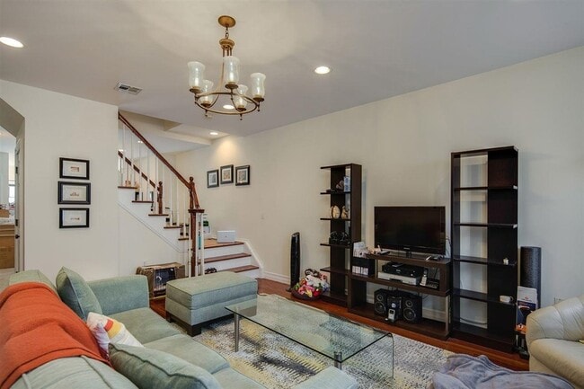 Foto del edificio - 313 4th St
