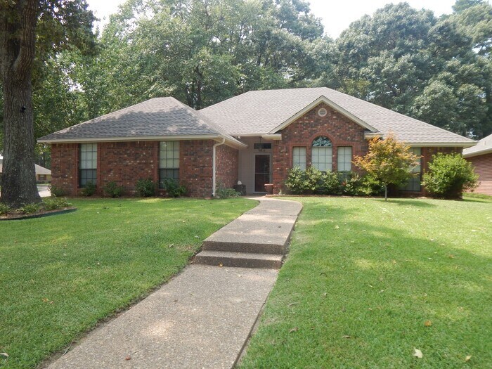 Primary Photo - 5619 Oleander Dr