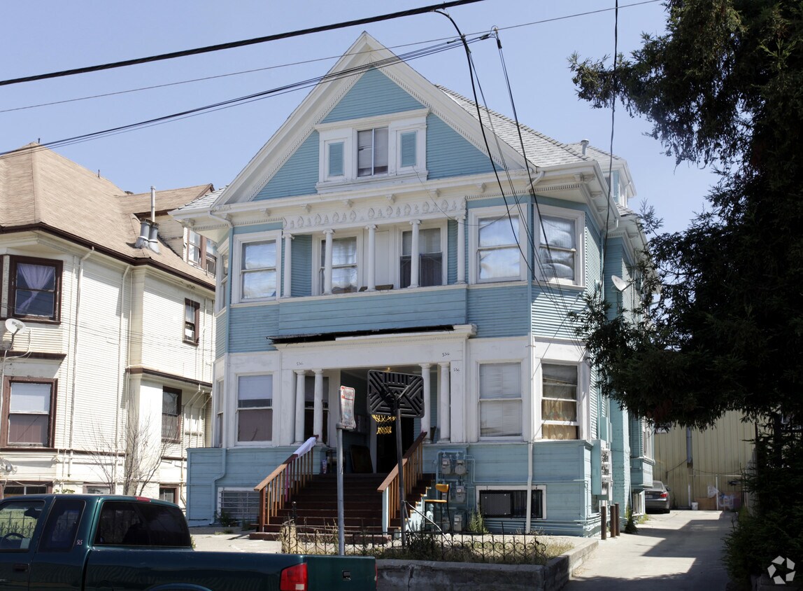 Primary Photo - 536 E 11th St