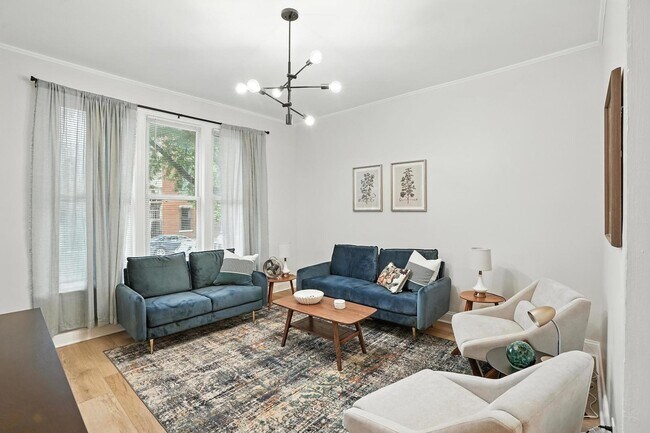 Foto del edificio - 1116 W Roscoe St