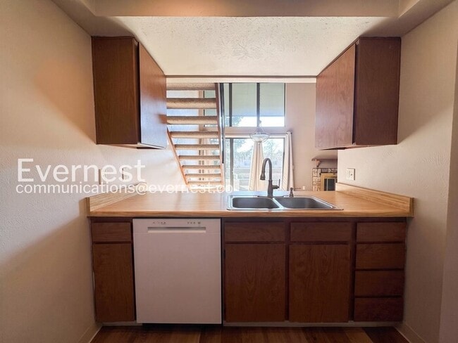 Building Photo - 14282 E Tufts Pl