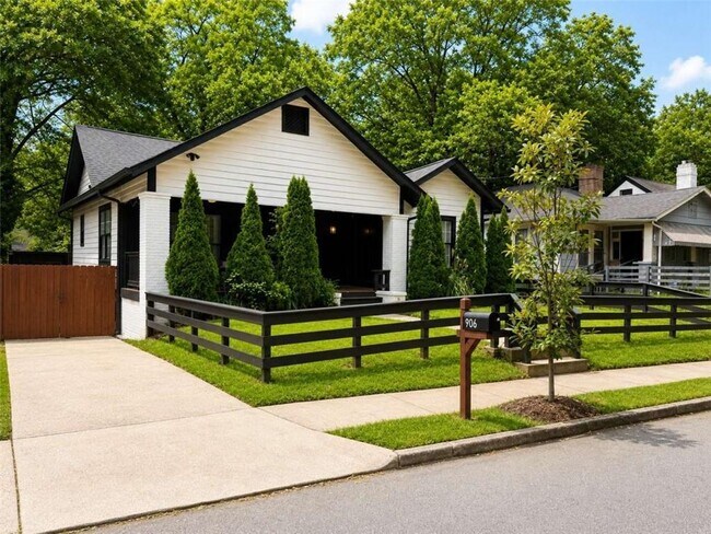 Foto del edificio - 906 Westmont Rd SW