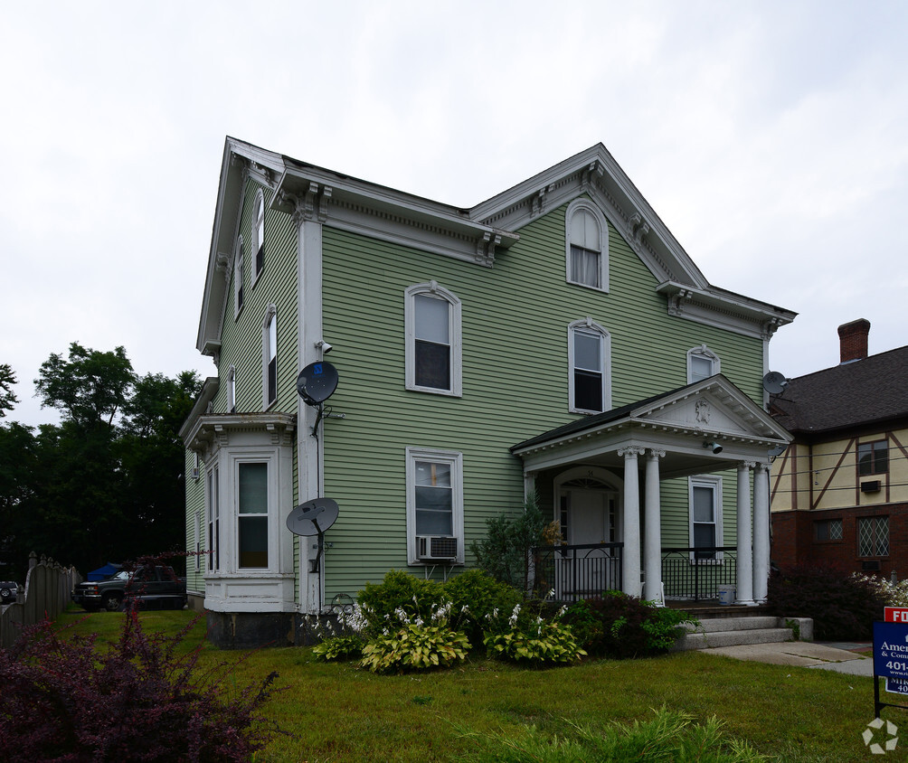 Building Photo - 54-56 Hamlet Ave