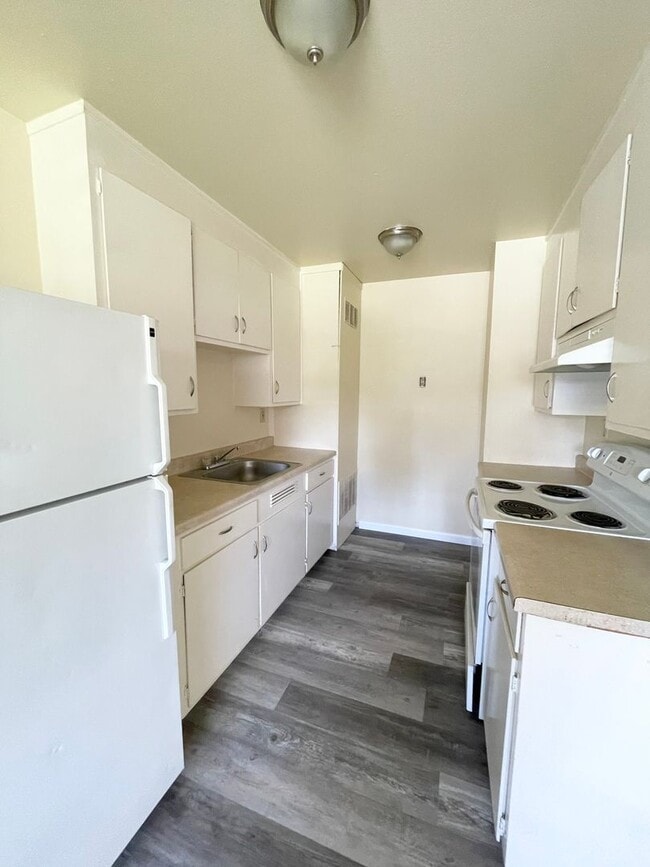 Foto del edificio - Cozy One Bedroom End Unit $1,650