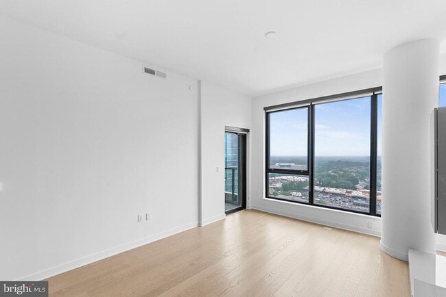 Foto del edificio - 1650 Silver Hill Dr