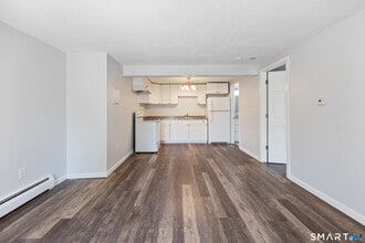 Building Photo - 9 Guiel Pl