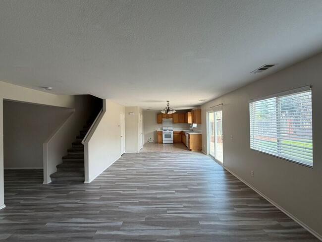 Building Photo - 28700 Lavatera Ave