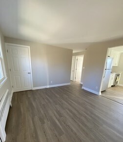 Building Photo - 29 Evergreen Ave