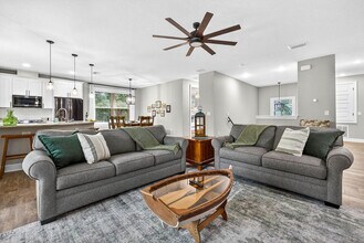 Building Photo - 1826 Beachway Ln