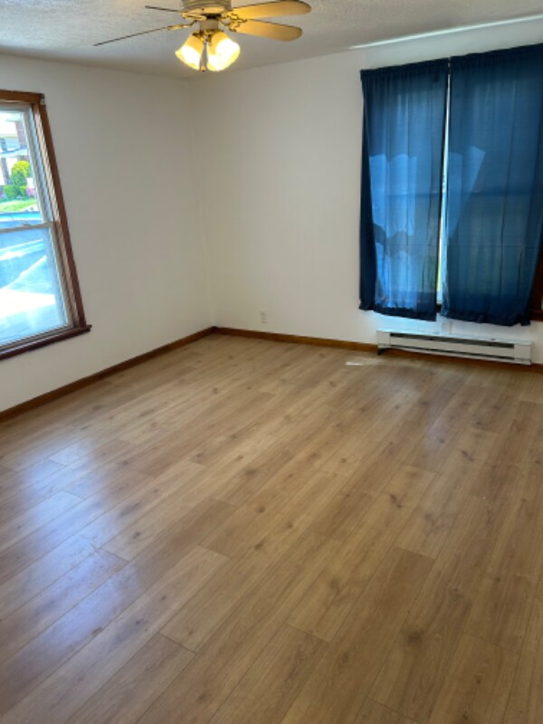 Foto del edificio - 231 Elm Ave