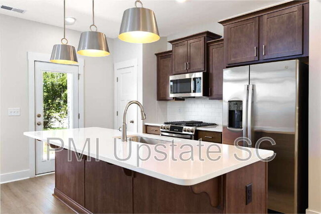 Foto del edificio - 214 Cali Wy