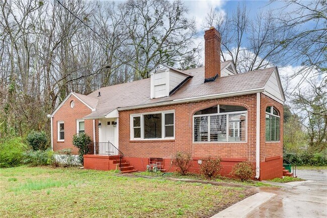 Building Photo - 1287 Eastland Rd SE