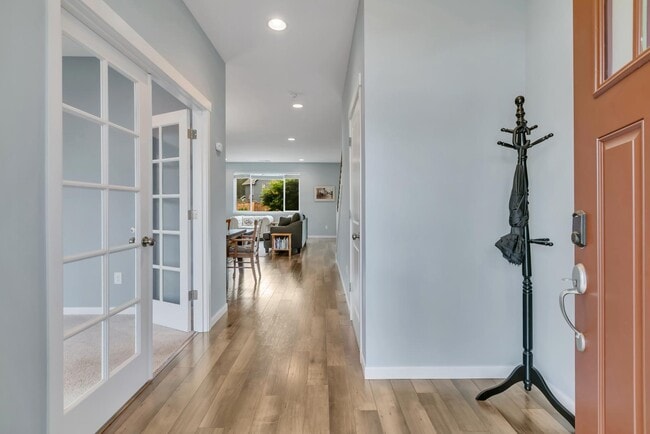 Building Photo - 4370 Novak Dr SW