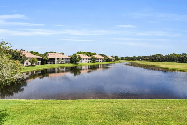 Building Photo - 16922 Isle of Palms Dr