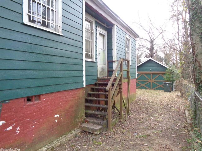 Building Photo - 2620 S Izard St