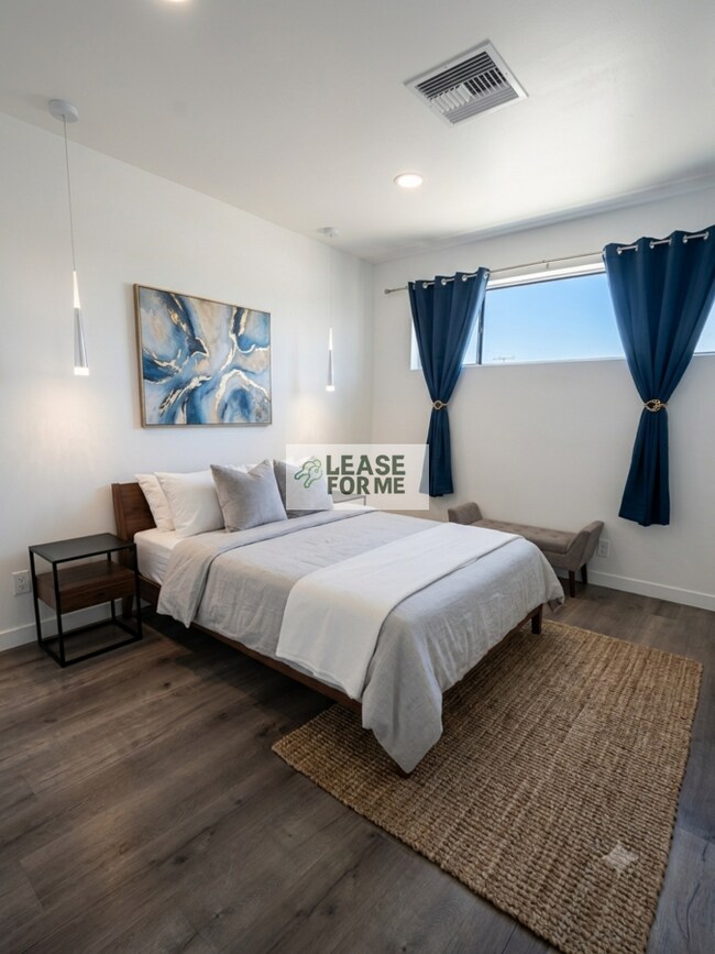 Foto del edificio - 4401 W 169th St