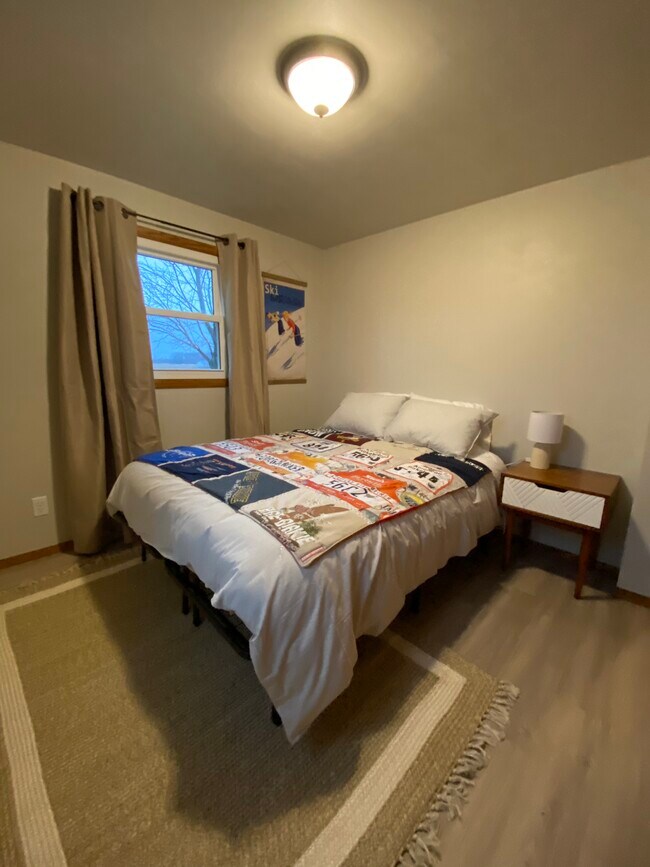 Bedroom 2 - W281 E Hills Rd