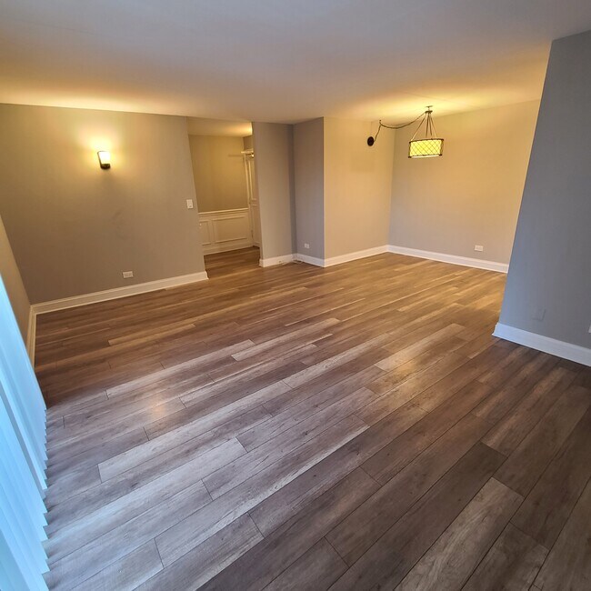 Living room area - 1463 Mercury Dr