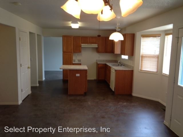 Building Photo - 786 Progress Dr