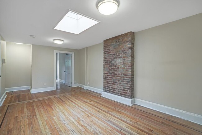 Foto del edificio - 645 Jersey Ave
