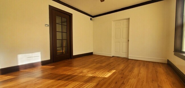 Foto del edificio - 2816 W Waveland Ave