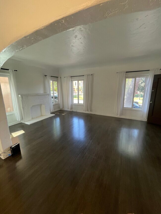 Foto del edificio - 4308 8th Ave