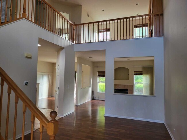 Building Photo - 392 Abington Woods Dr