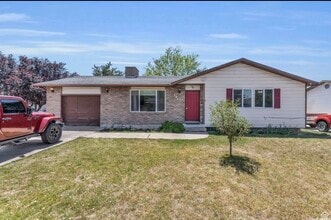 Building Photo - 121 W 255 S