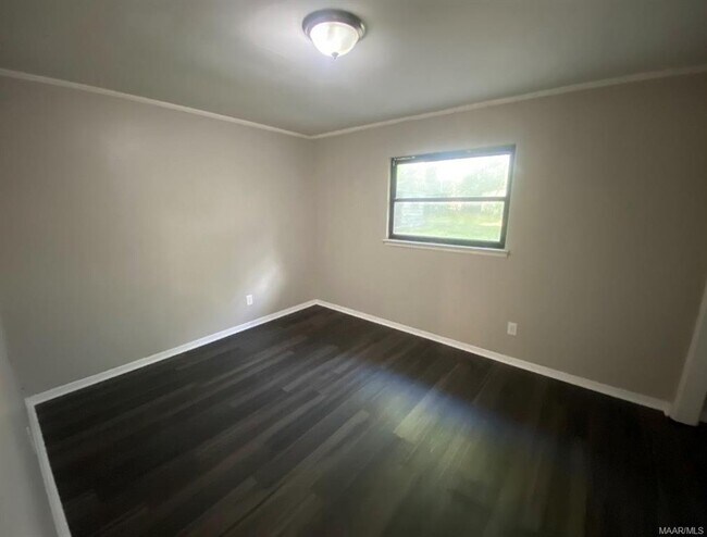 Foto del edificio - 1229 Karen Rd