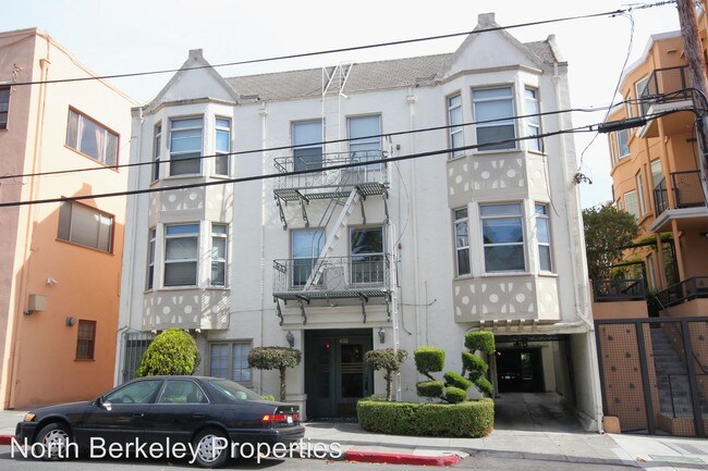 Building Photo - 2120 Delaware St