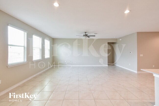 Foto del edificio - 10339 Rosalina Lp