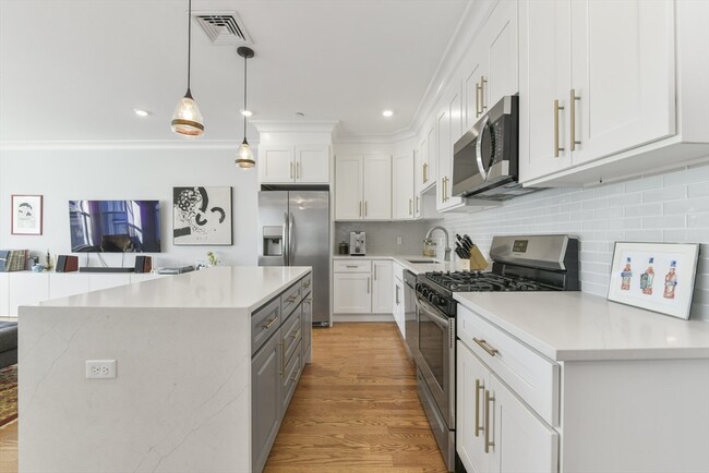 Foto del edificio - 236 Lexington St