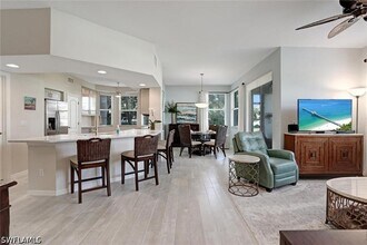 Building Photo - 9030 Las Maderas Dr
