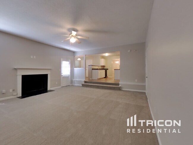 Building Photo - 4340 Caroline Ct