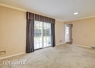 Building Photo - 3 br, 2 bath House - 3300 Morningview Dr