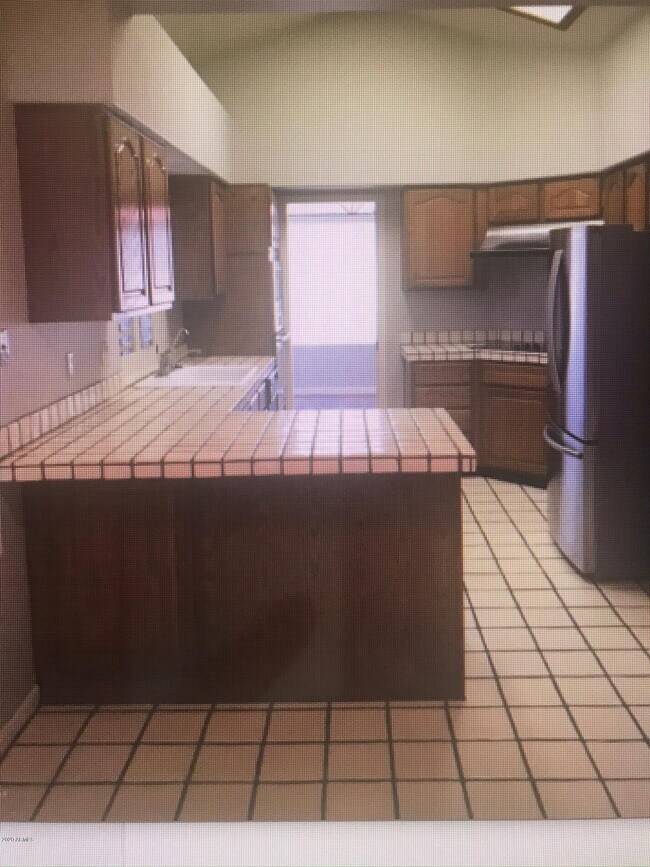 Foto del edificio - 4036 E Lupine Ave