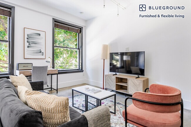 Foto del edificio - 810 S Spring St