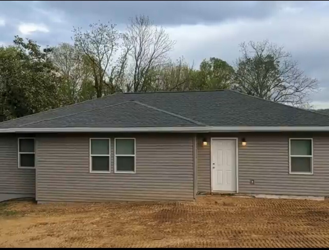 Primary Photo - 2426 Highland Dr