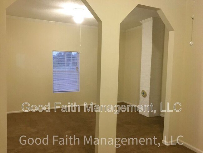 Foto del edificio - 313 W 11th St